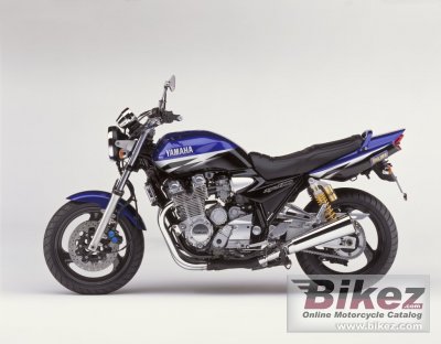 2002 Yamaha XJR 1300 photo